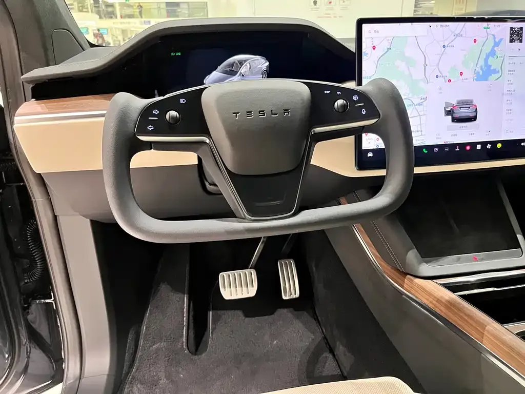 Tesla Model X 2023 из CN, фото 10