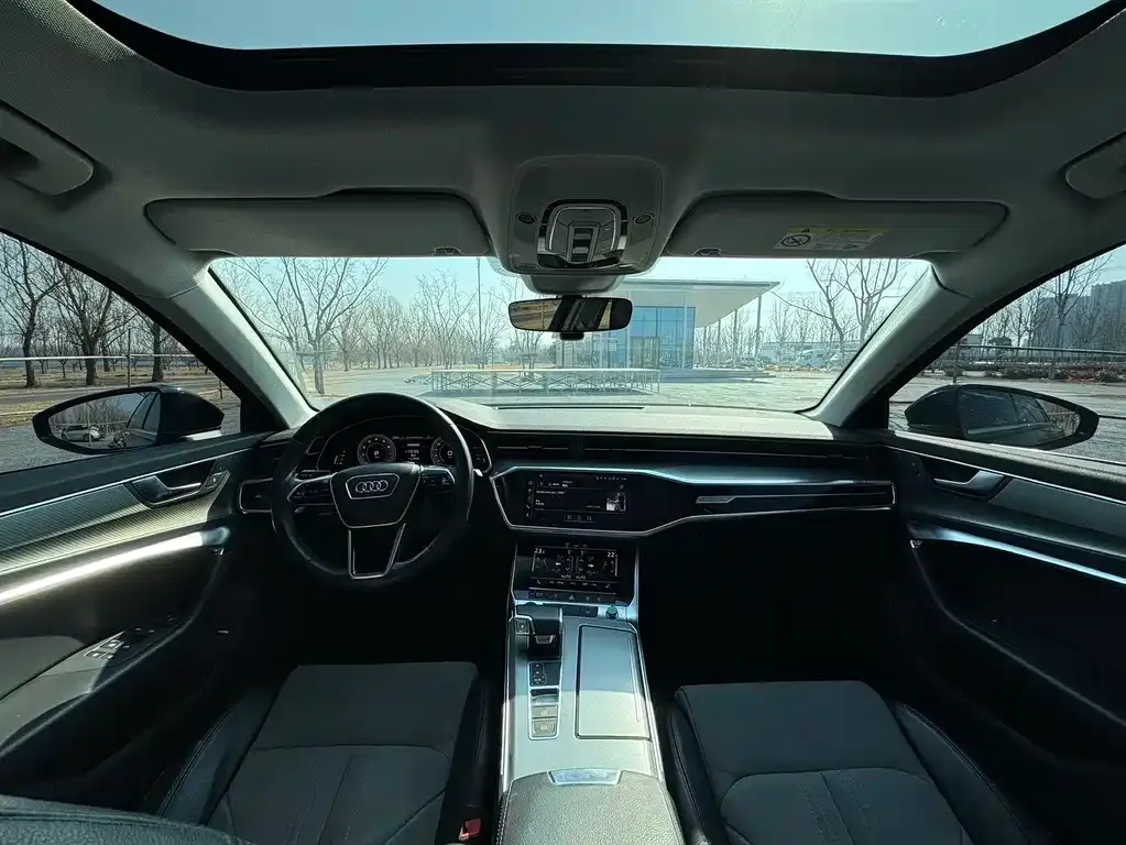 Audi A6L 2022 из CN, фото 2