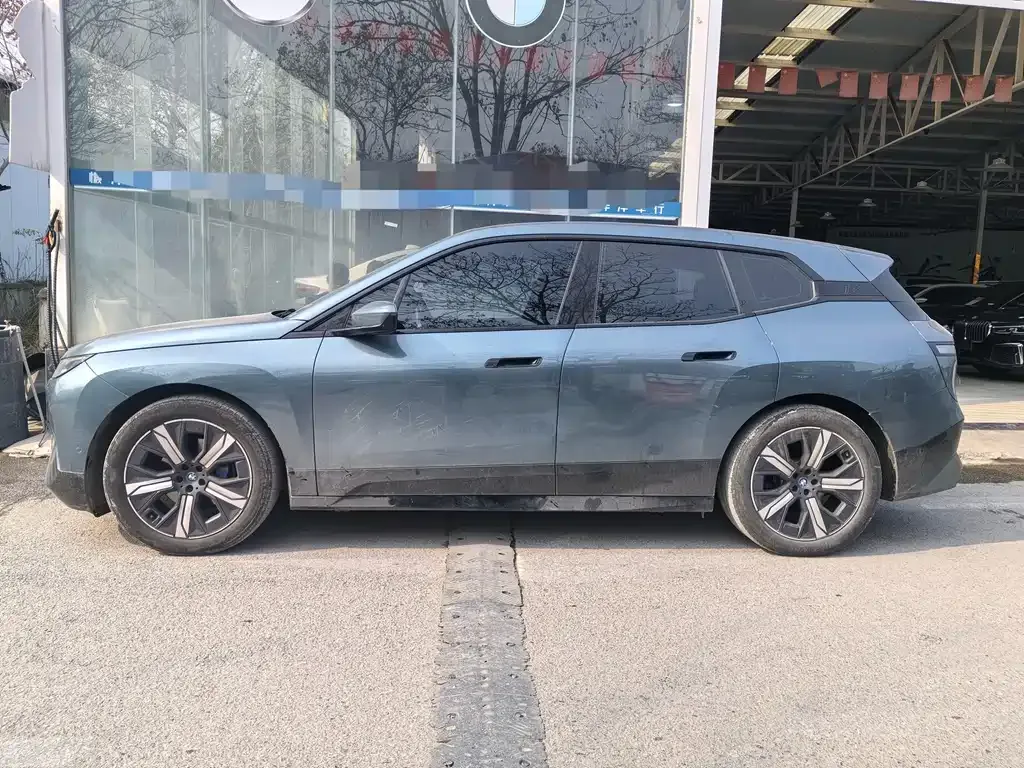 BMW iX 2023 из CN, фото 9