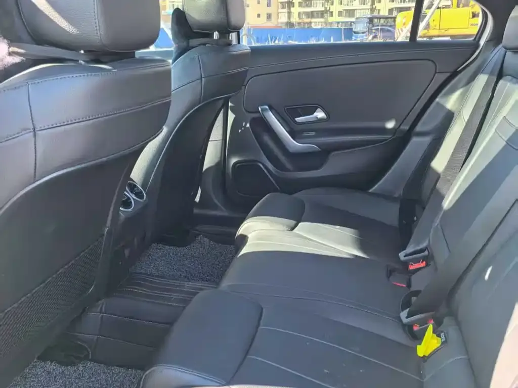 Mercedes-Benz A-Class 2021 из CN, фото 3