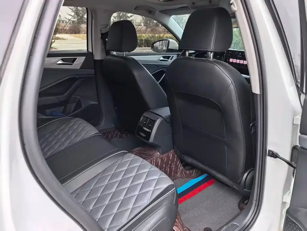 Volkswagen Sagitar 2023 из CN, фото 2