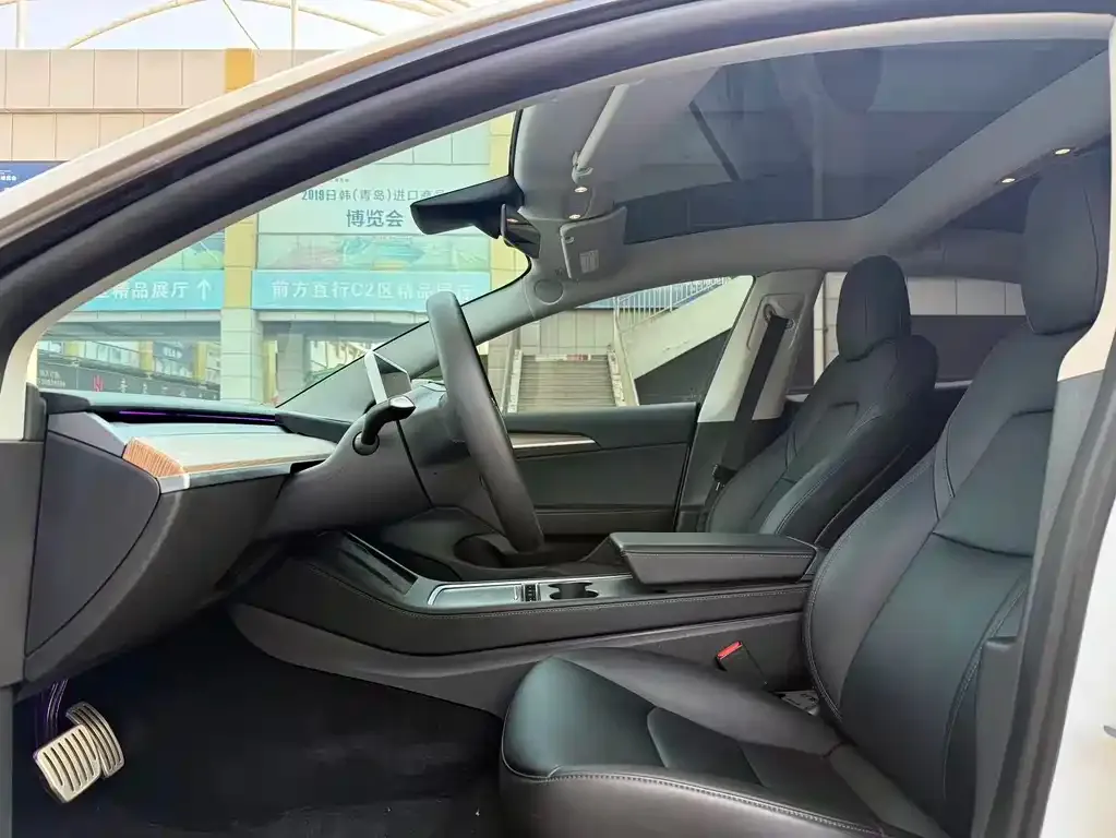 Tesla Model 3 — фото 3