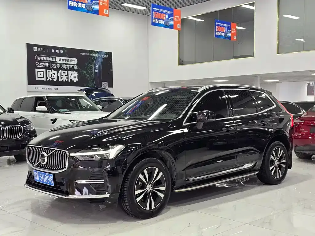 Volvo XC60 2022 из CN, фото 1