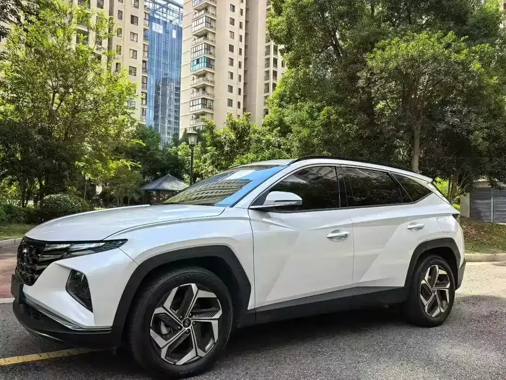 Hyundai Tucson — фото 1
