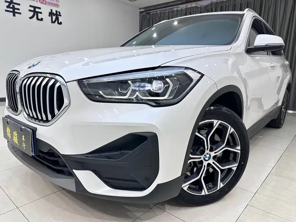 BMW X1 — фото 7