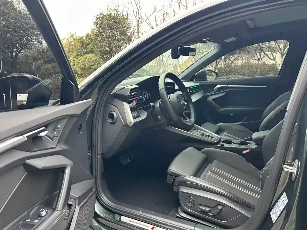 Audi A3 2023 из CN, фото 9
