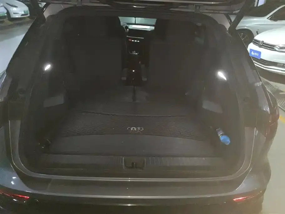 Audi Q5 e-tron 2023 из CN, фото 8
