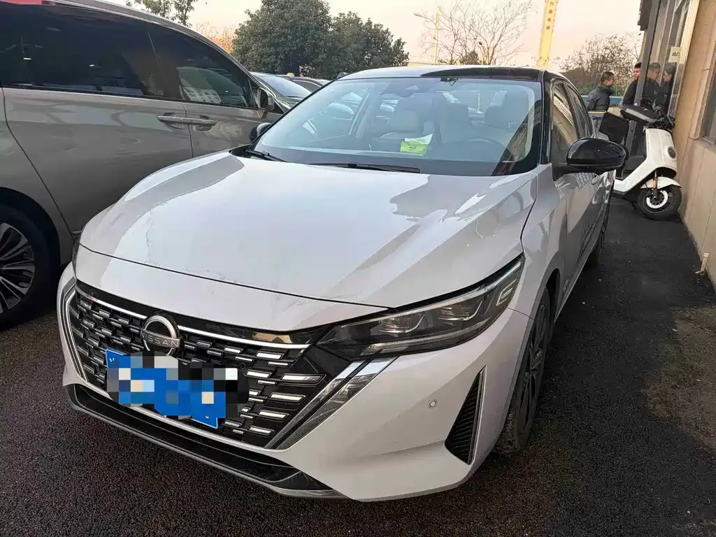 Nissan Sylphy 2023 из CN, фото 1