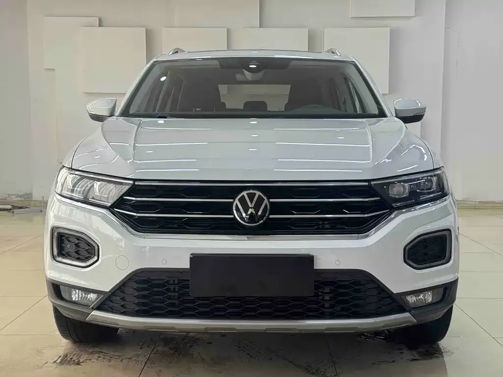 Volkswagen T-Roc — фото 3