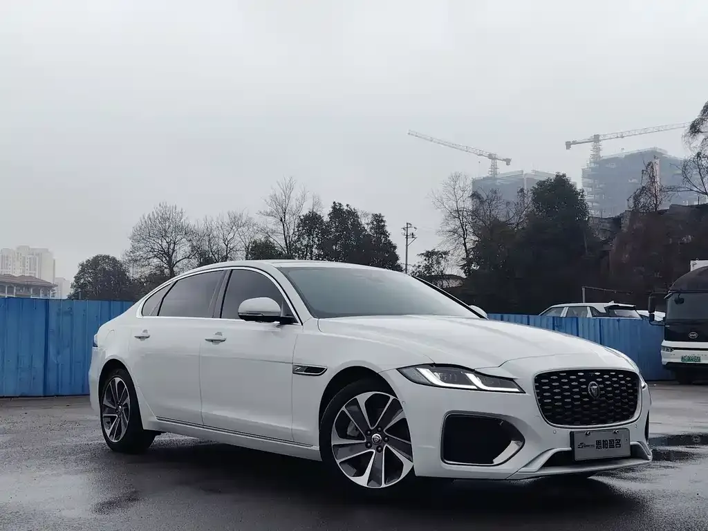 Jaguar XFL 2023 из CN, фото 10