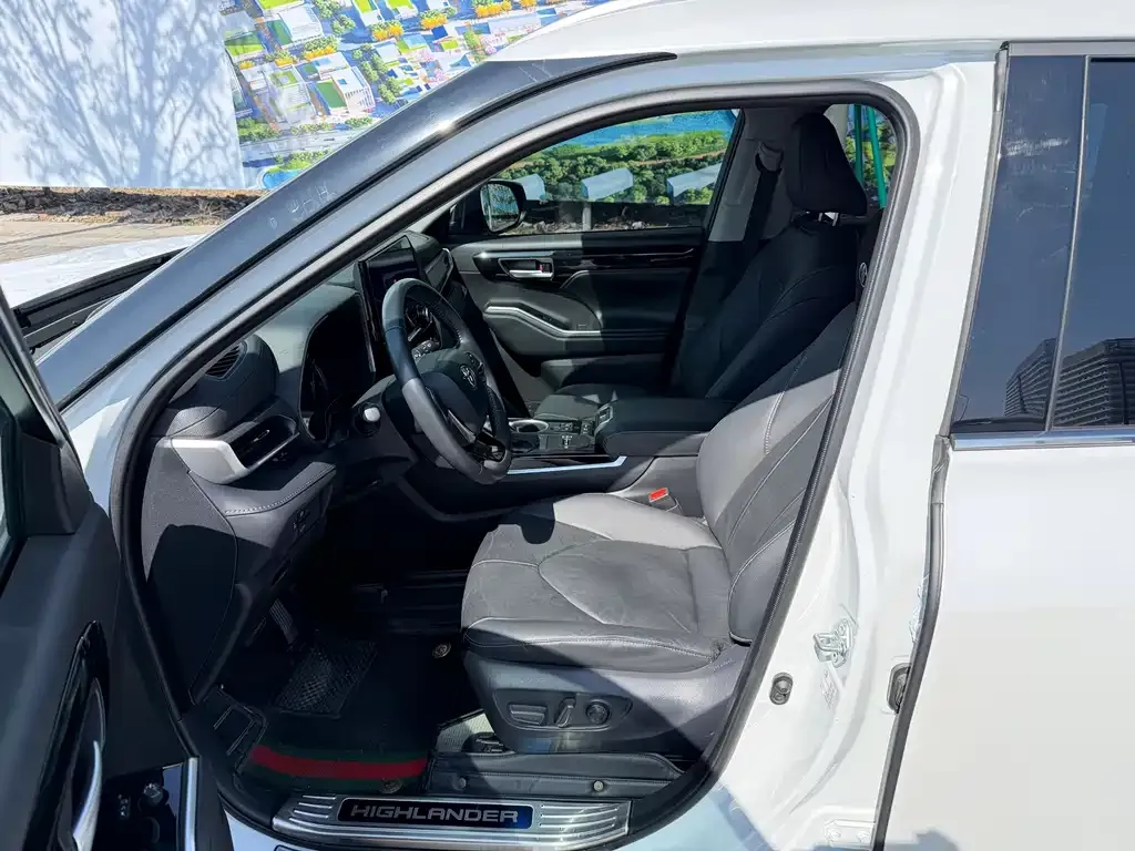 Toyota Highlander 2024 из CN, фото 7