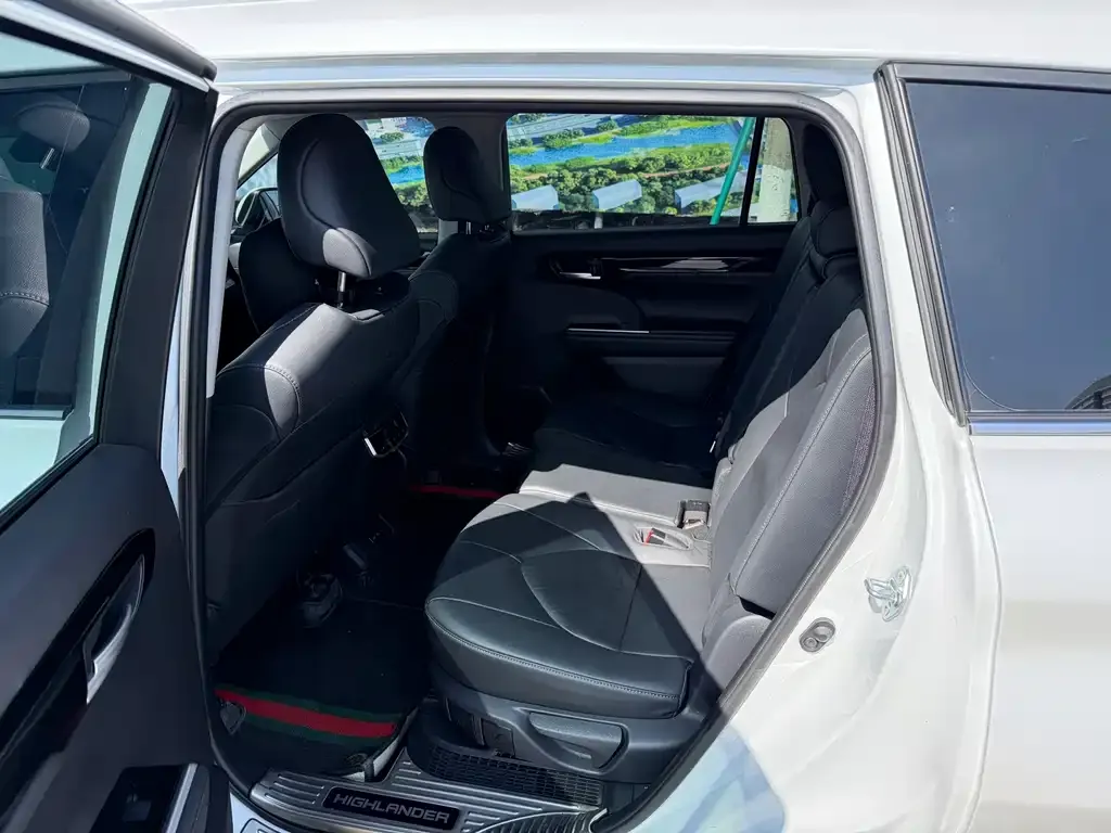 Toyota Highlander 2024 из CN, фото 4