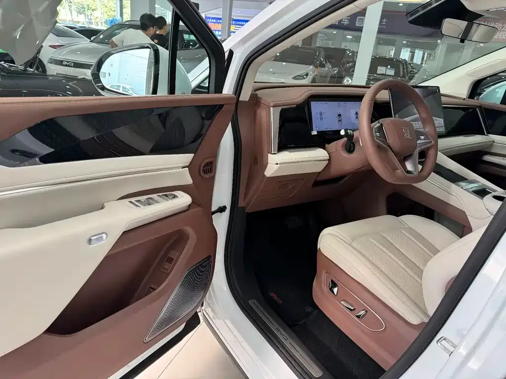 BYD Xia 2025 из CN, фото 10