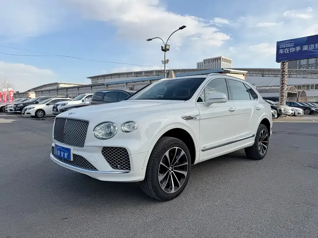 Bentley Bentayga 2021 из CN, фото 1