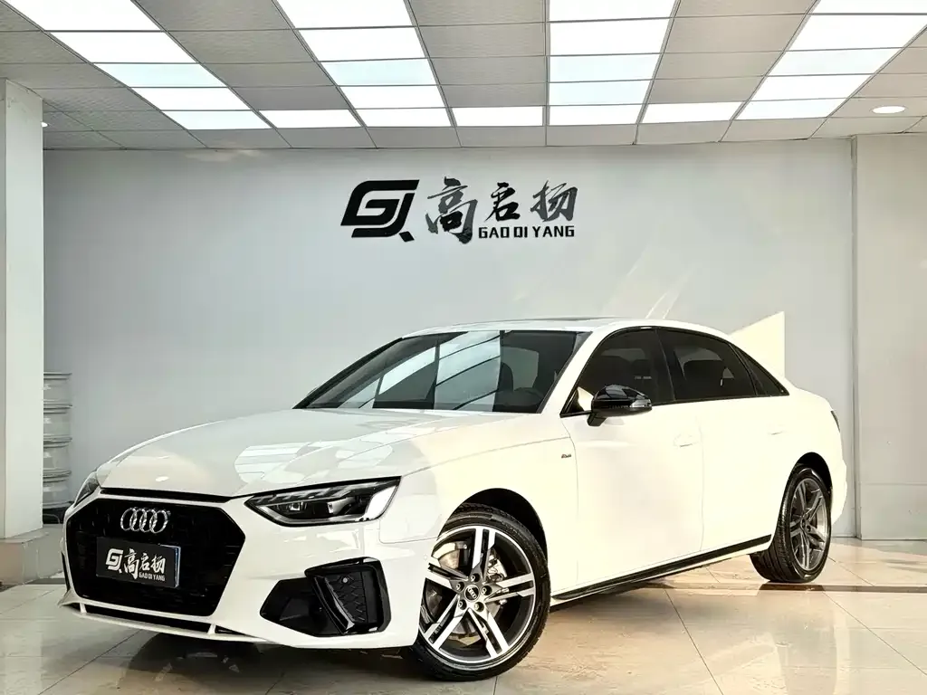 Audi A4L 2023 из CN, фото 1