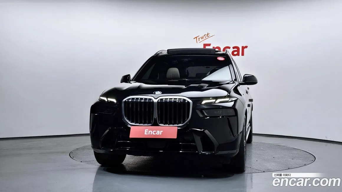 BMW X7 — фото 2