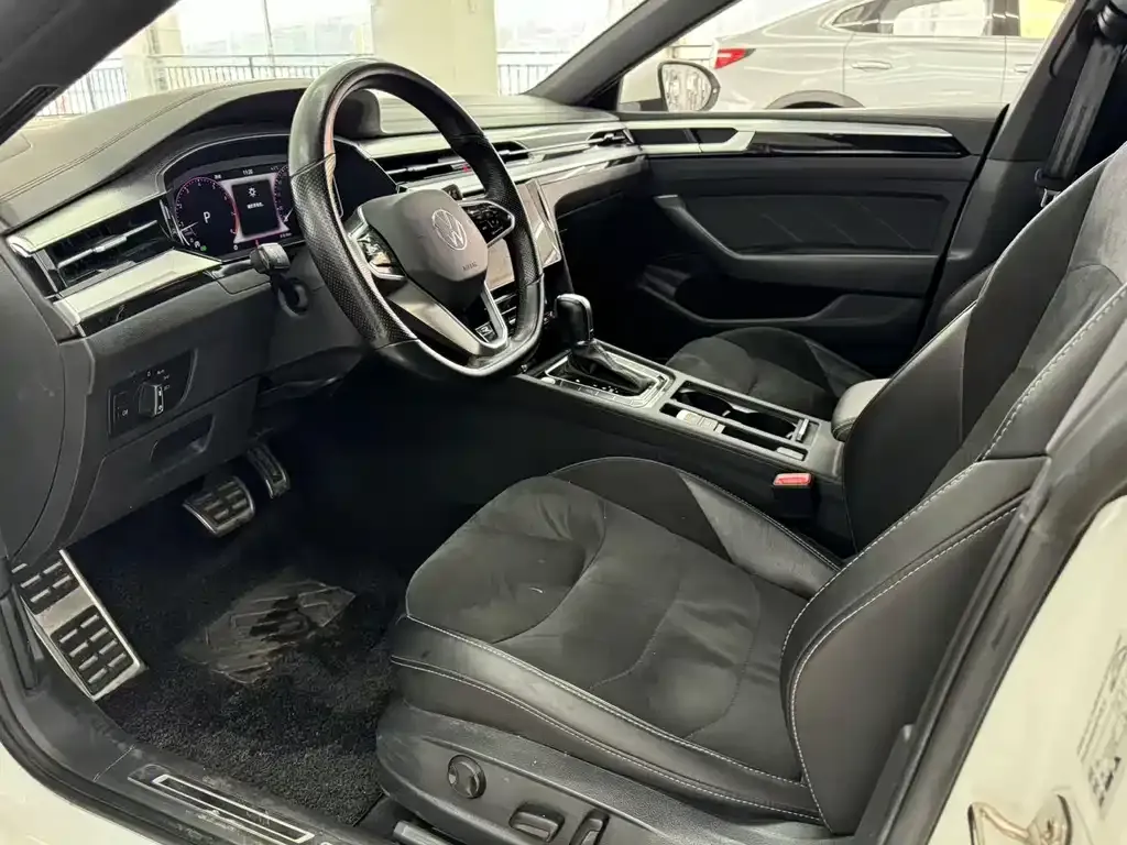 Volkswagen CC 2022 из CN, фото 4