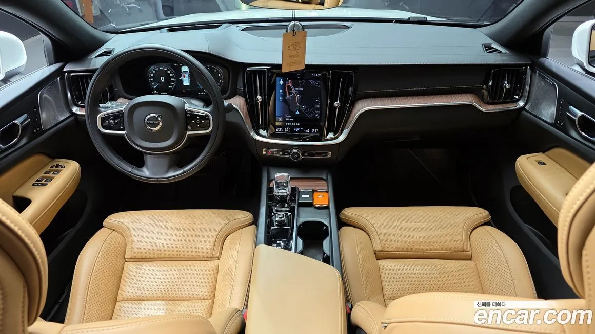 Volvo S60 — фото 10