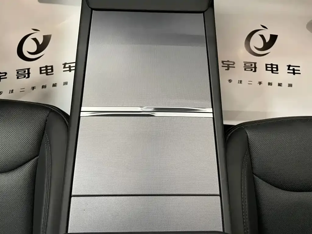 Tesla Model Y 2025 из CN, фото 7