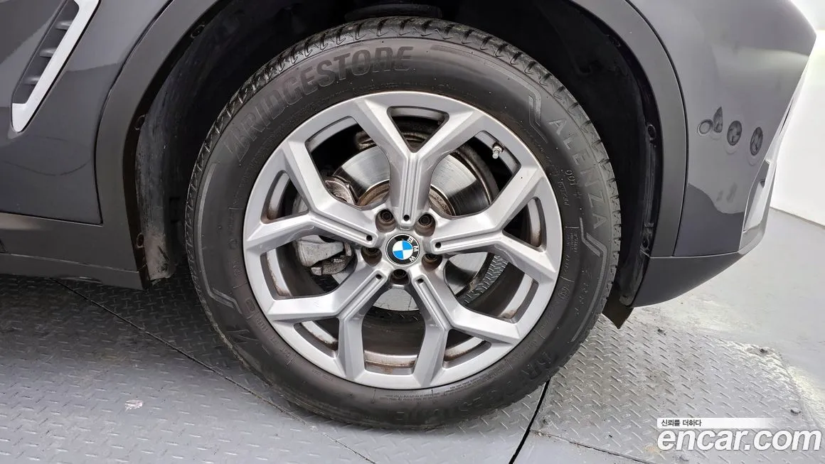 BMW X4 — фото 9