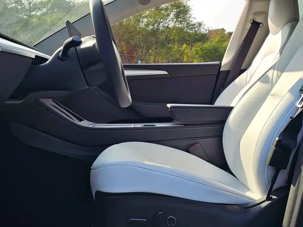 Tesla Model Y 2022 из CN, фото 4