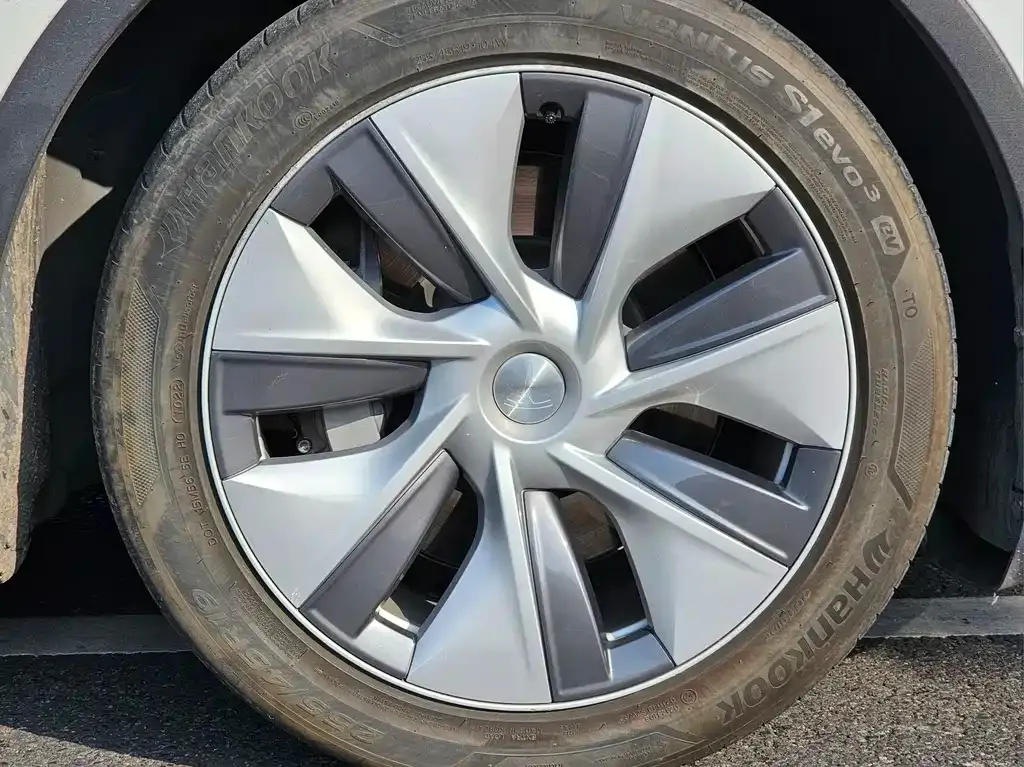Tesla Model Y 2022 из CN, фото 5