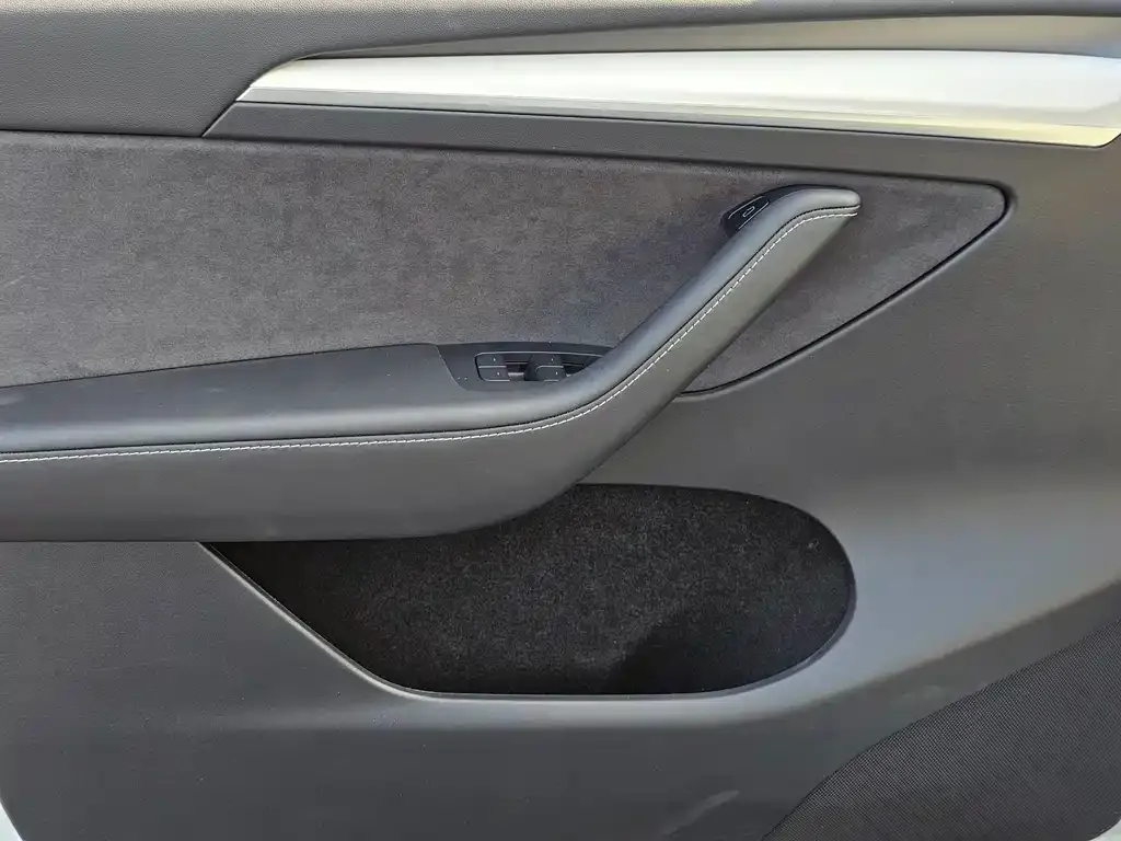 Tesla Model Y 2022 из CN, фото 2