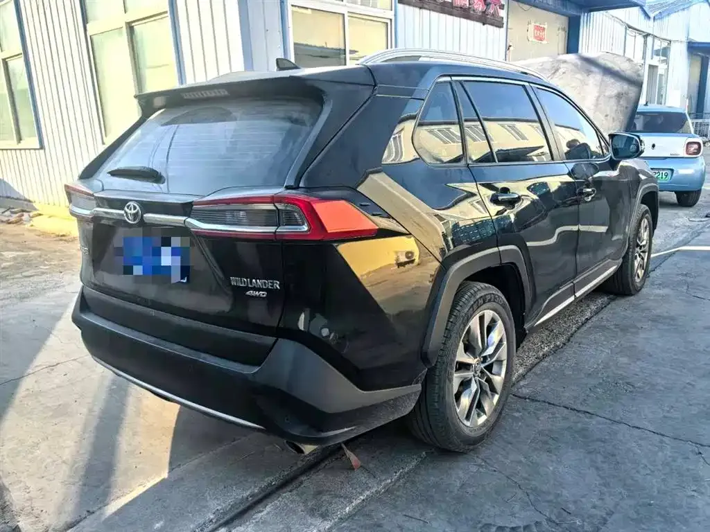 Toyota Wildlander 2022 из CN, фото 8