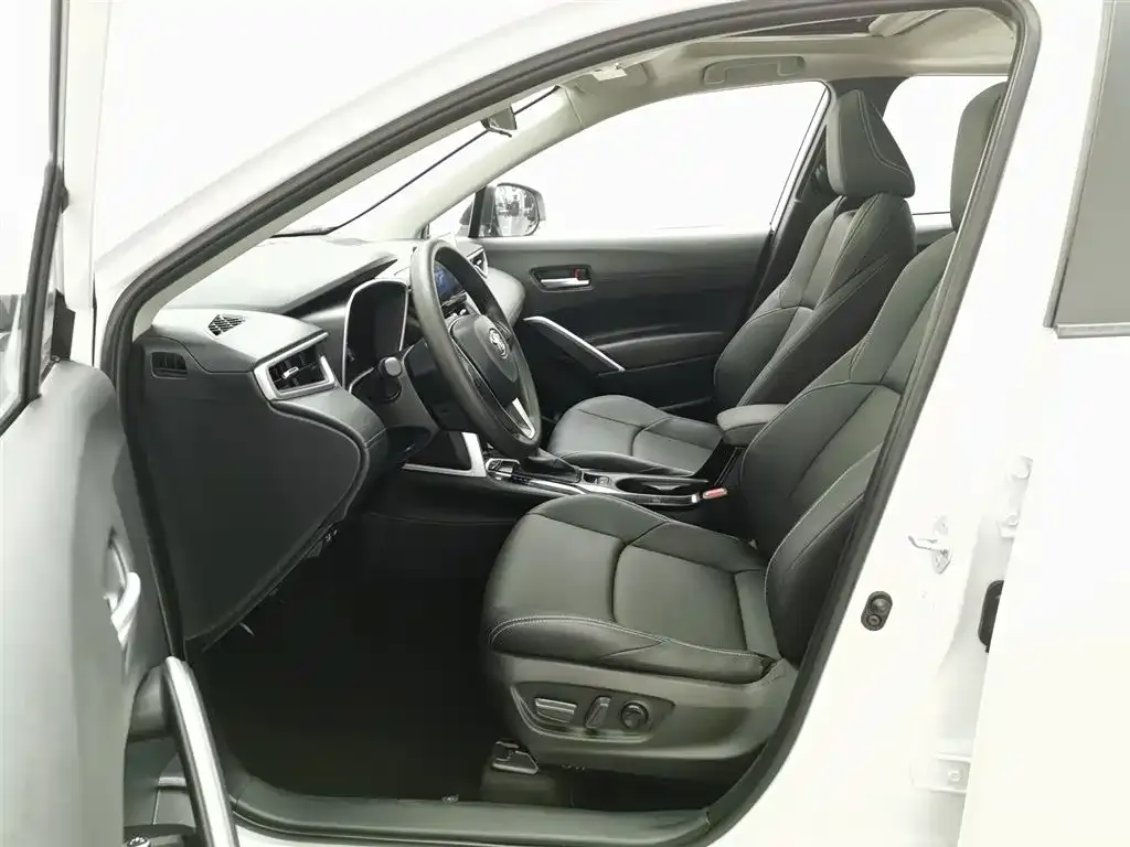 Toyota Frontlander 2023 из CN, фото 2