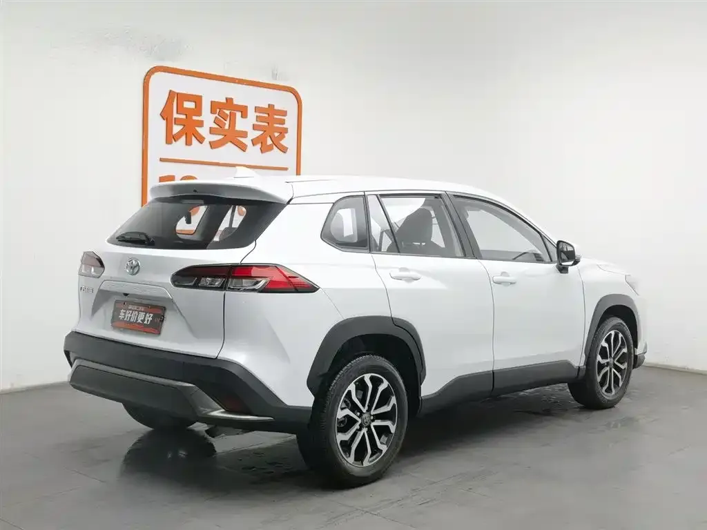 Toyota Frontlander 2023 из CN, фото 3