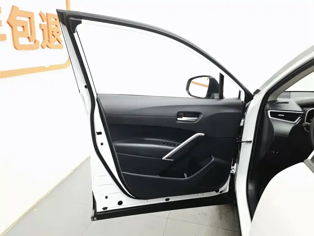 Toyota Frontlander 2023 из CN, фото 4