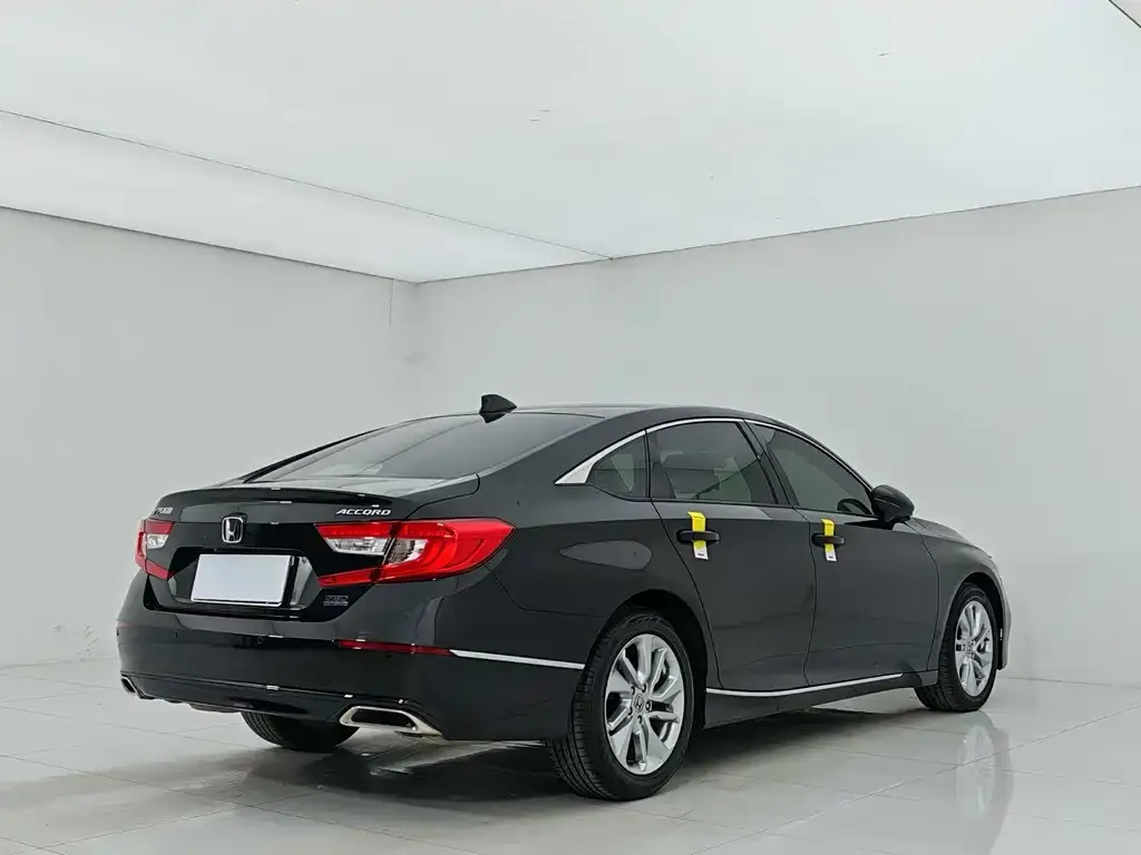 Honda Accord — фото 2