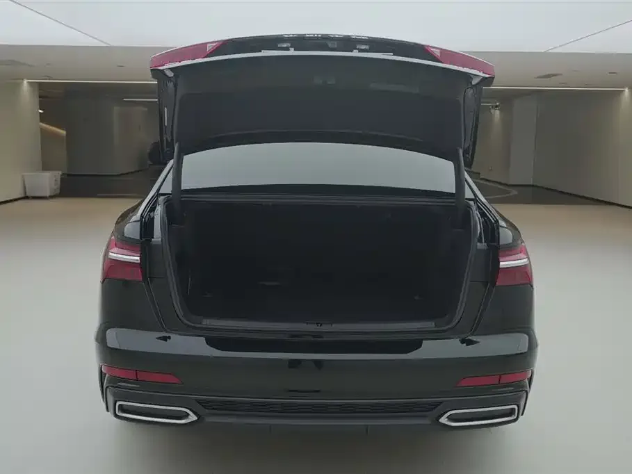 Audi A6L 2022 из CN, фото 2