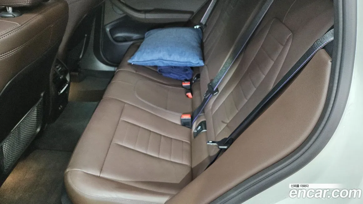 BMW X4 2023 из KR, фото 3