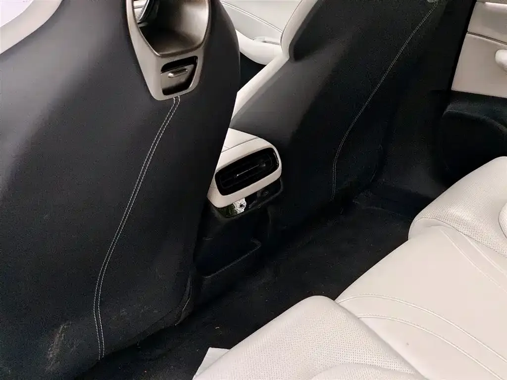 Xiaomi SU7 2025 из CN, фото 5
