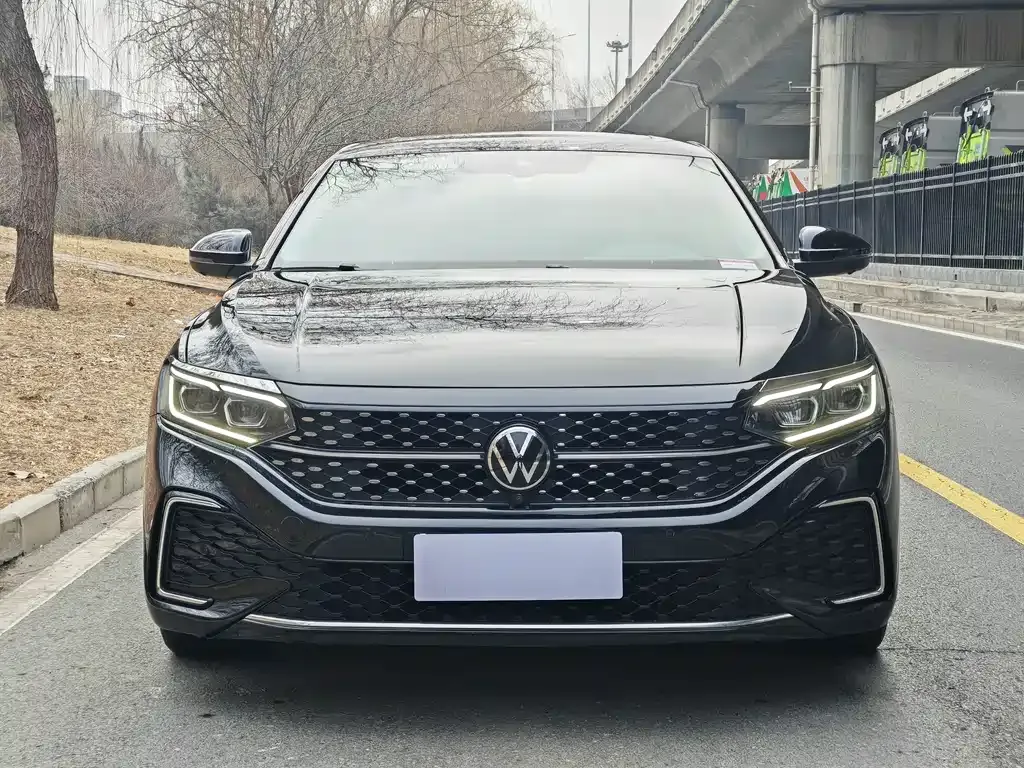 Volkswagen Passat — фото 5