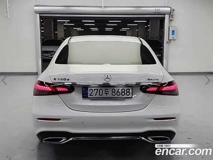 Mercedes-Benz E-Class 2023 из KR, фото 10