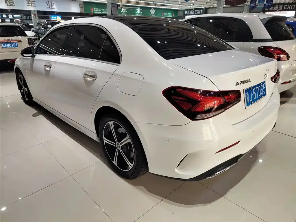 Mercedes-Benz A-Class 2023 из CN, фото 10