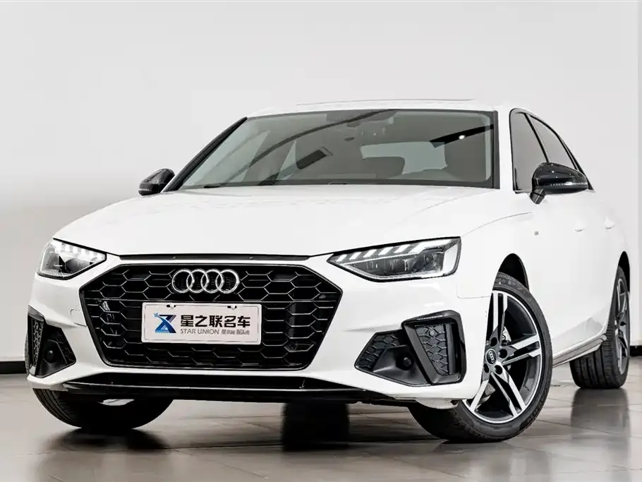 Audi A4L 2022 из CN, фото 3