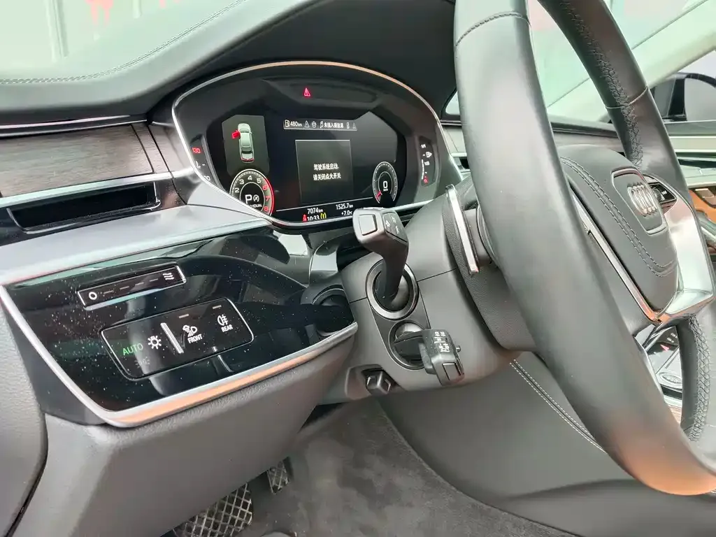 Audi A8 2024 из CN, фото 7