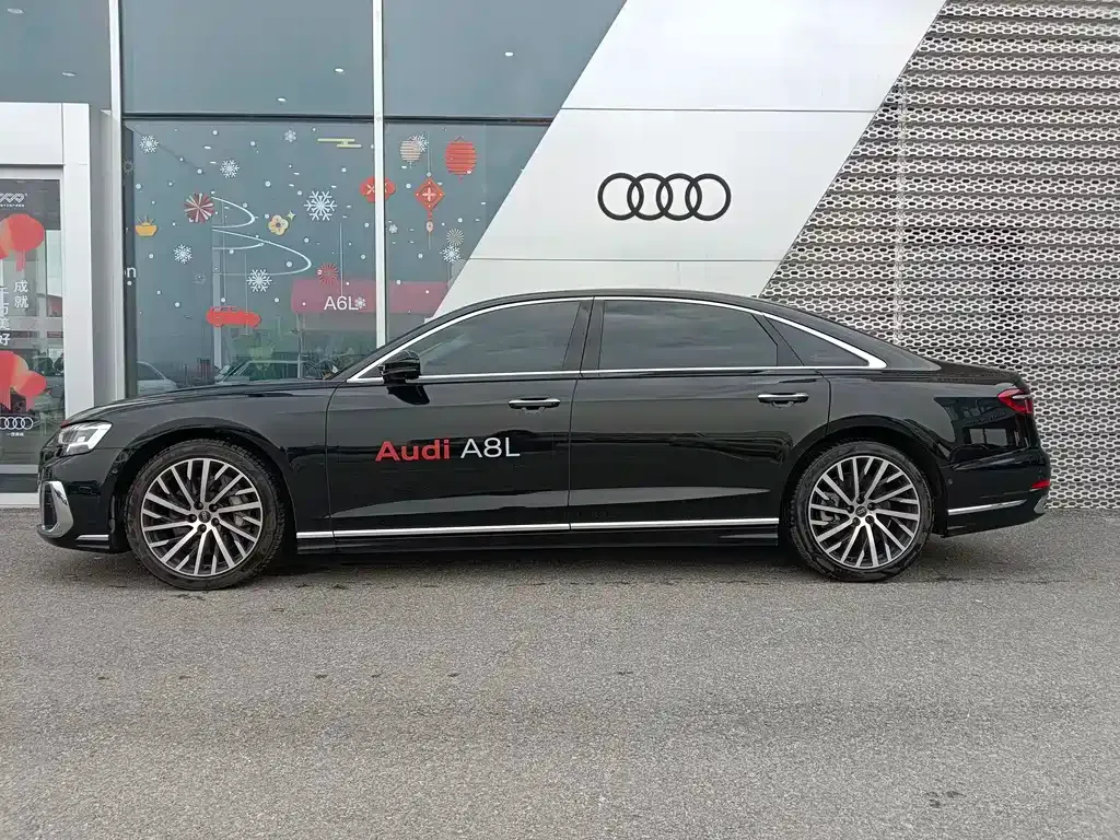 Audi A8 2024 из CN, фото 8