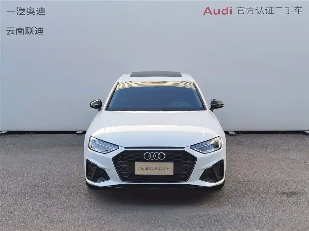 Audi A4L 2022 из CN, фото 2