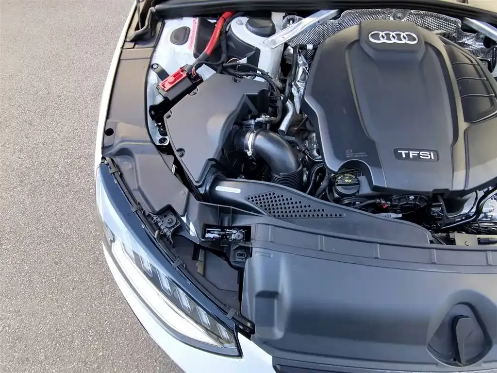 Audi A4L 2022 из CN, фото 9