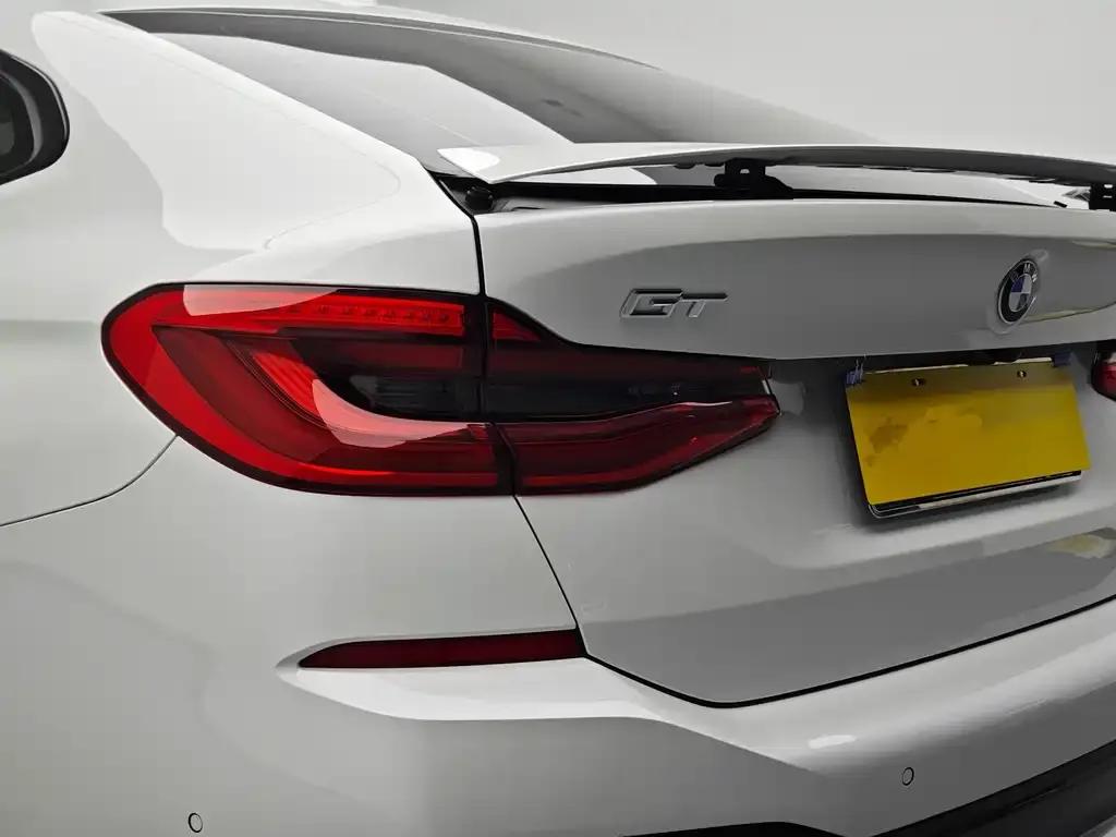 BMW 6 Series GT 2023 из CN, фото 2