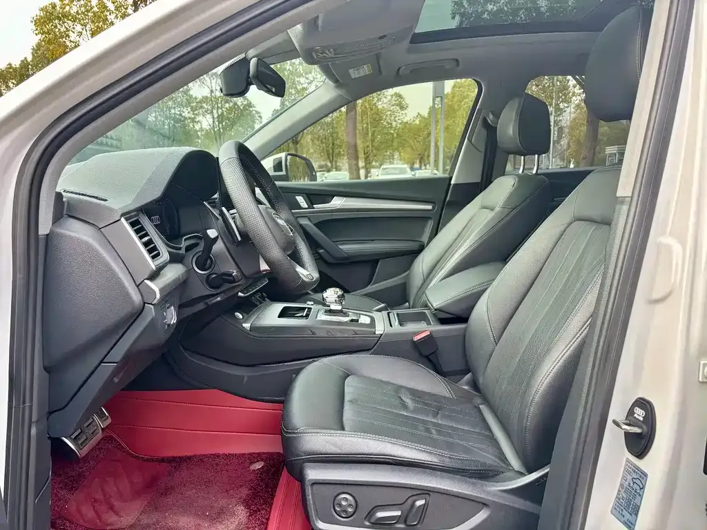 Audi Q5L 2021 из CN, фото 5