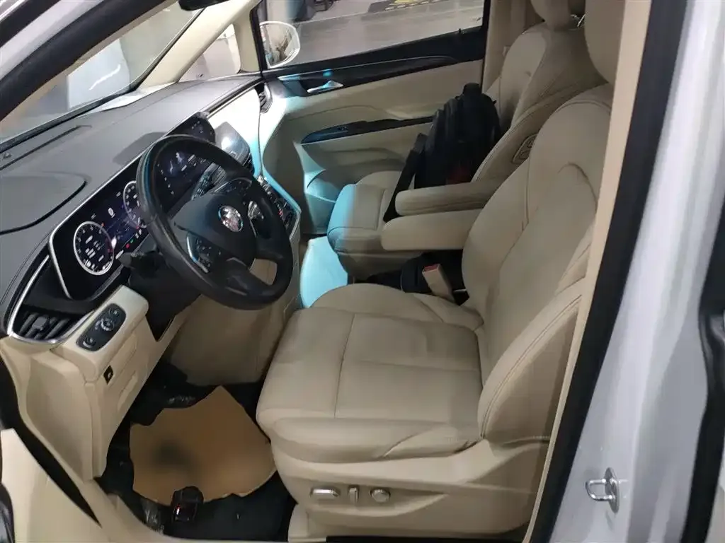 Buick GL8 2022 из CN, фото 9