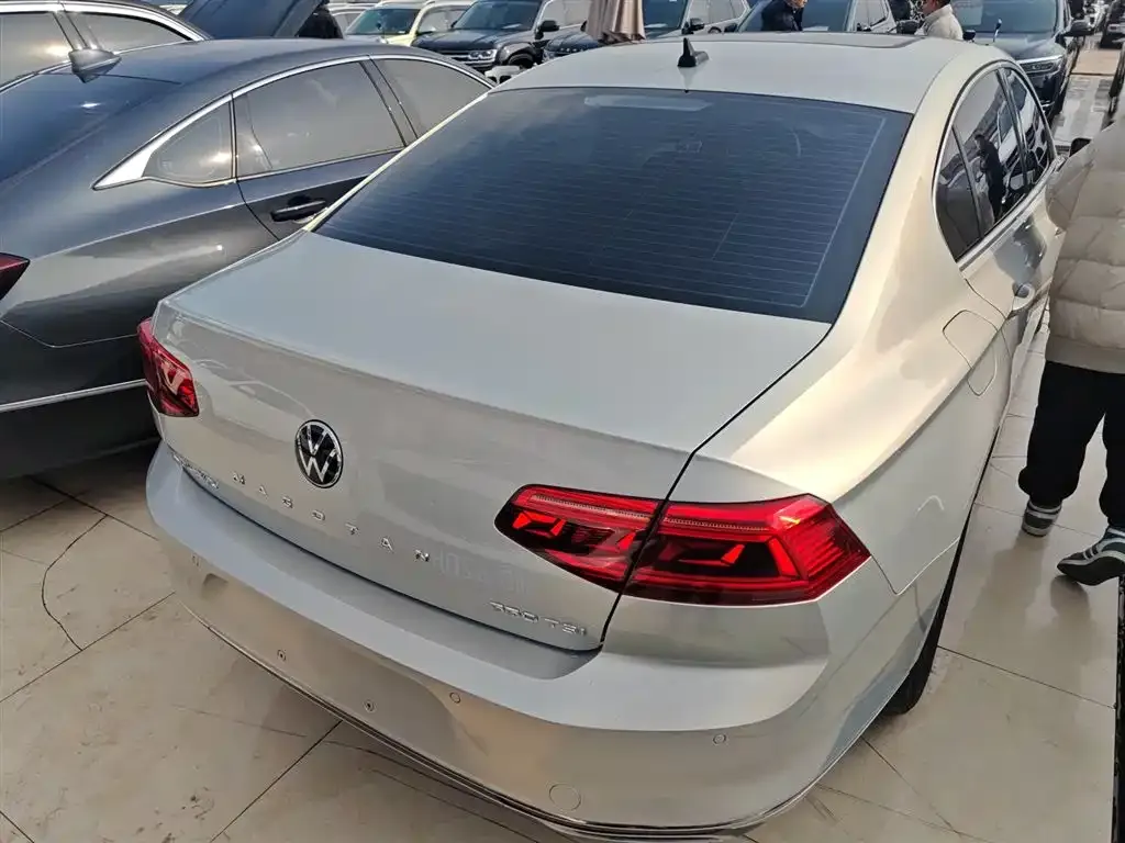 Volkswagen Magotan 2021 из CN, фото 8
