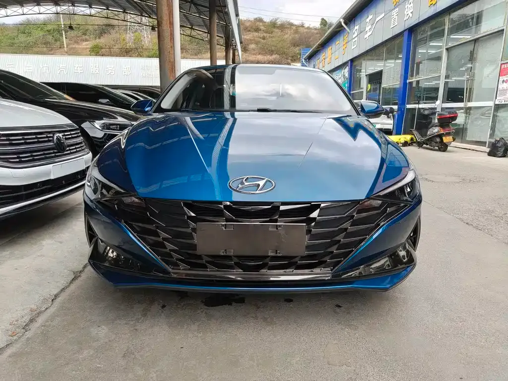 Hyundai Elantra 2022 из CN, фото 2