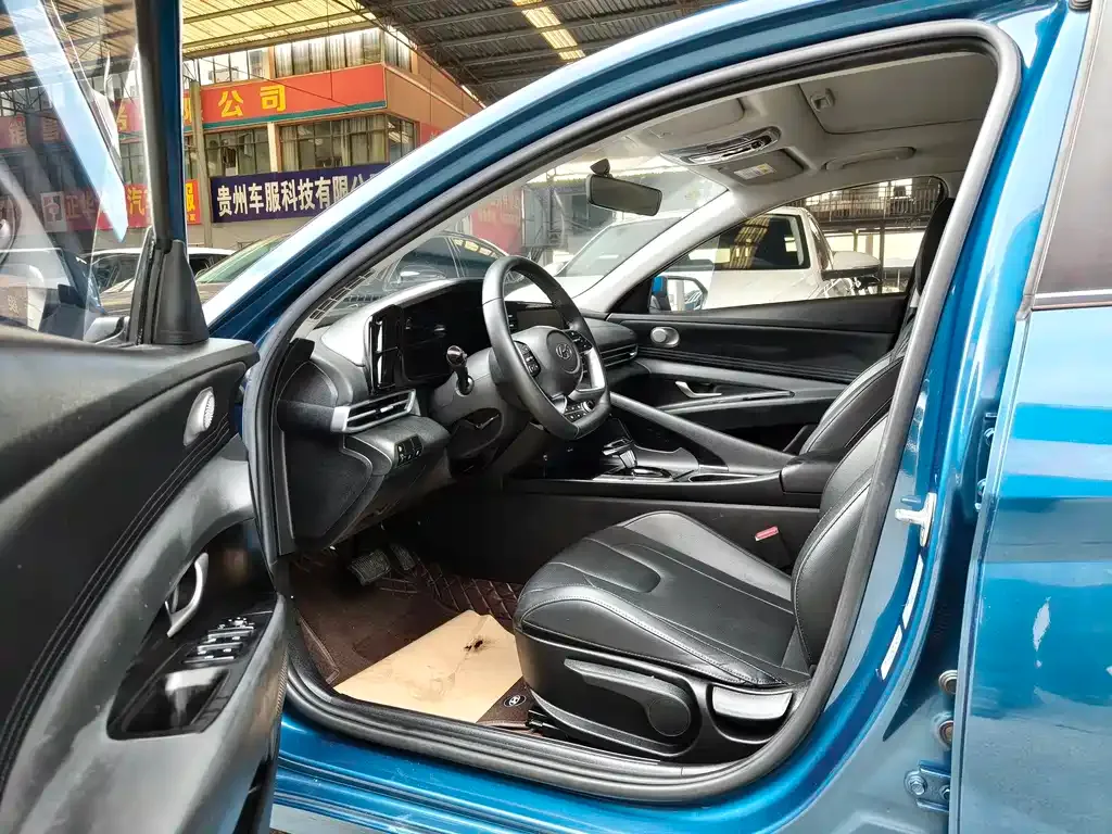 Hyundai Elantra 2022 из CN, фото 4