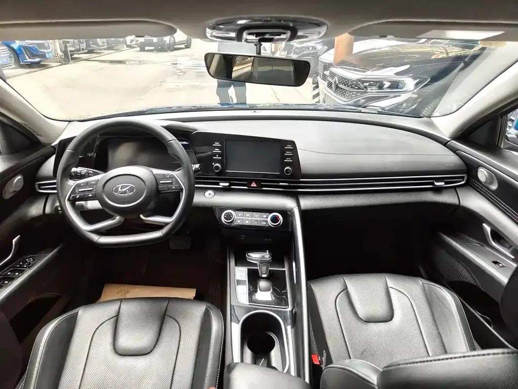 Hyundai Elantra 2022 из CN, фото 8
